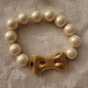 Kate Spade New York All Wrapped Up in Pearls Bow Bracelet